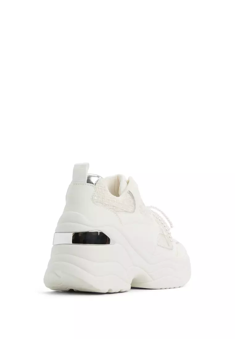 Helynne Sneakers