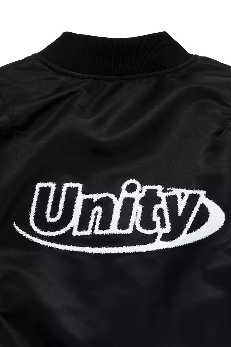 Reversible bomber jacket