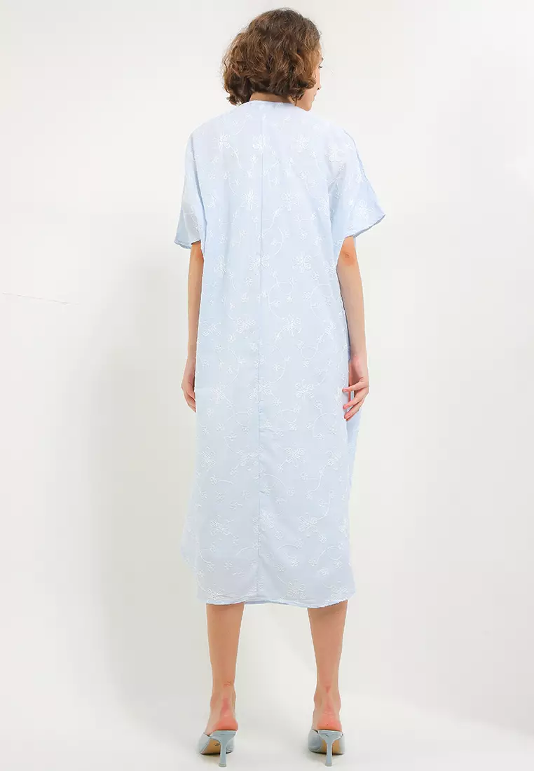 V Neck Lace Trimmed Emb Kaftan