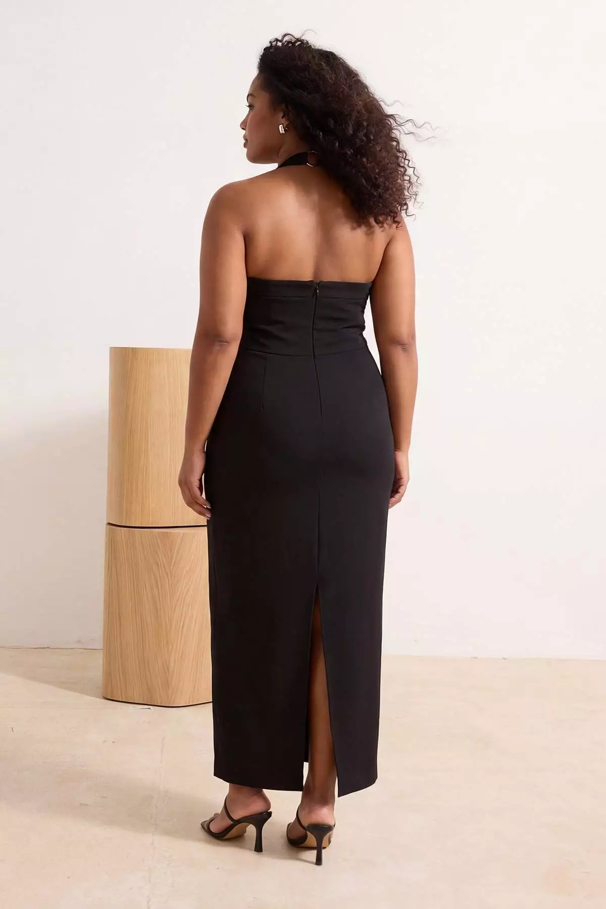 zalora evening dress Celebrate the new year in style with a red dress that brings all the good  vibes   MANGO Asymmetrical ruffled dress  #FinditonZALORA  #ZALORAAsiaFashionExpert #Singapore #sgfashion #fashion