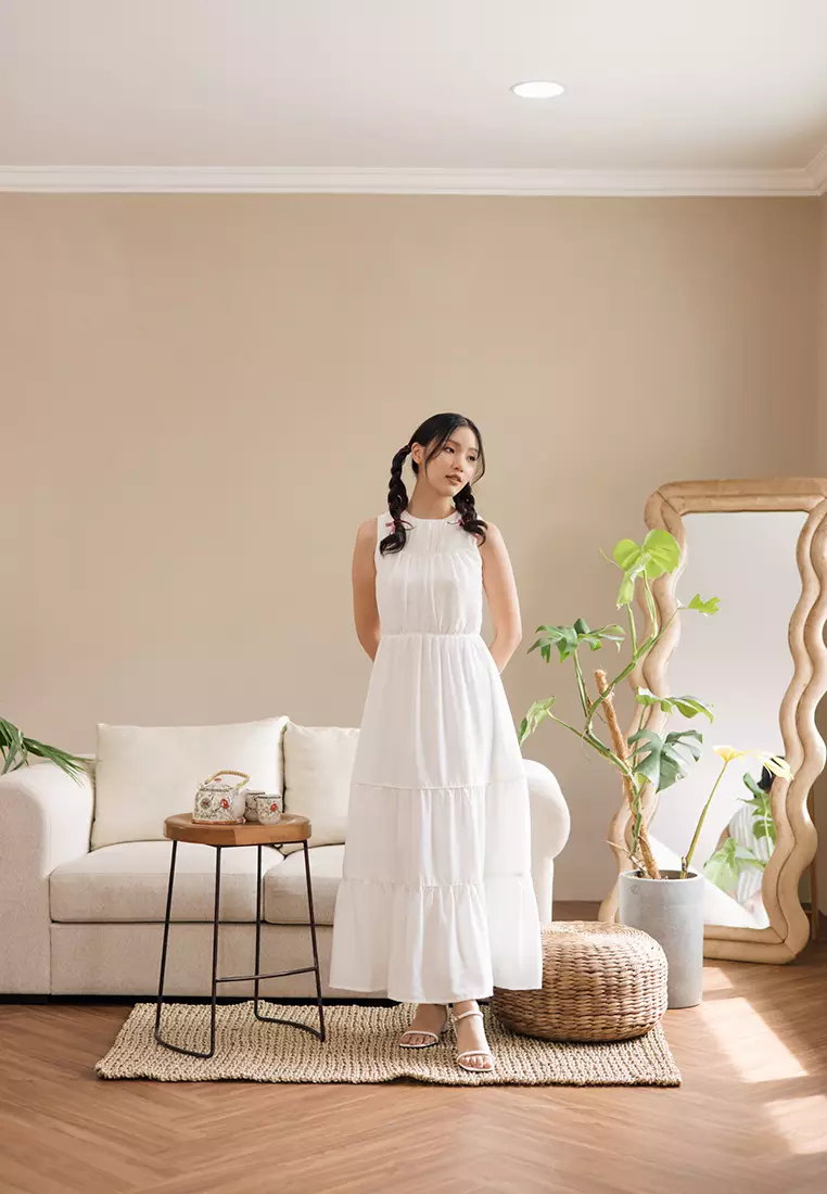 Dolly Sleeveless Tier Dress in White