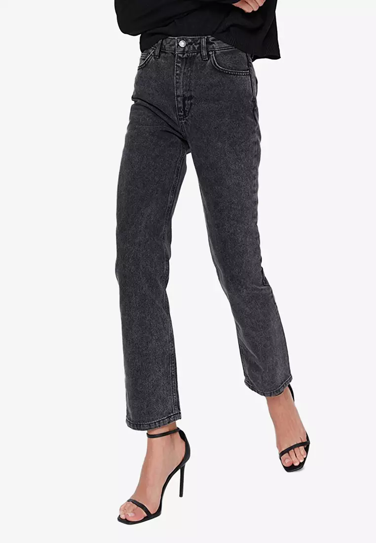 Black High-waist Jeans