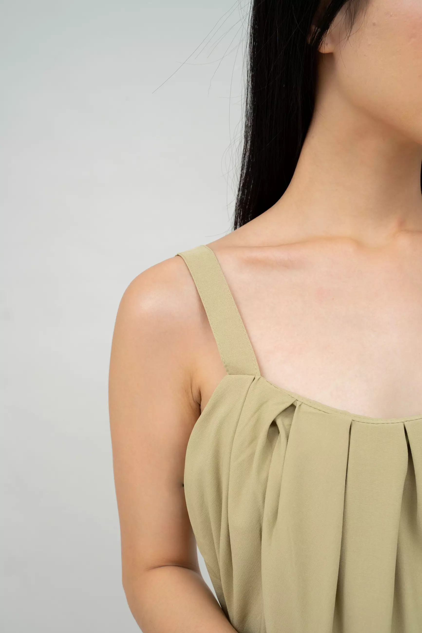 Houseofcuff Moon Dress in Sage Dress Tanpa Lengan