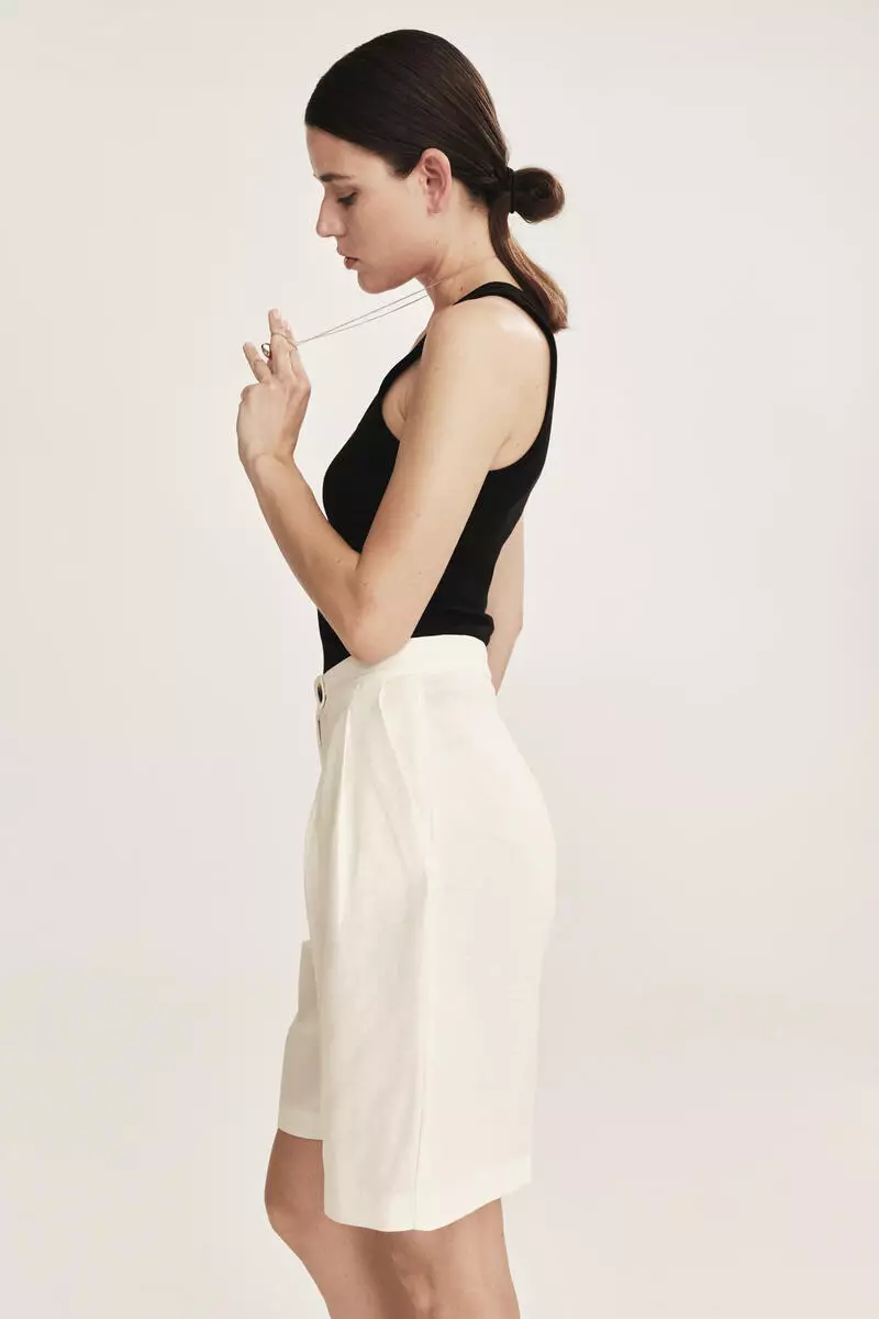 Linen-blend Bermuda shorts