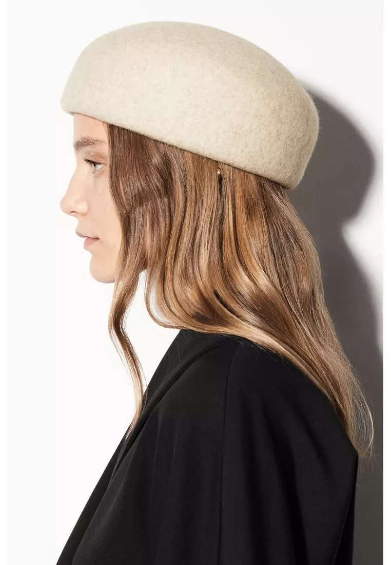 SCULPTED WOOL BERET
