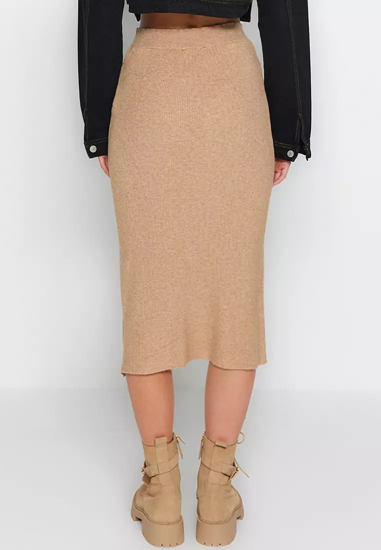 Beige clearance skirt yarn