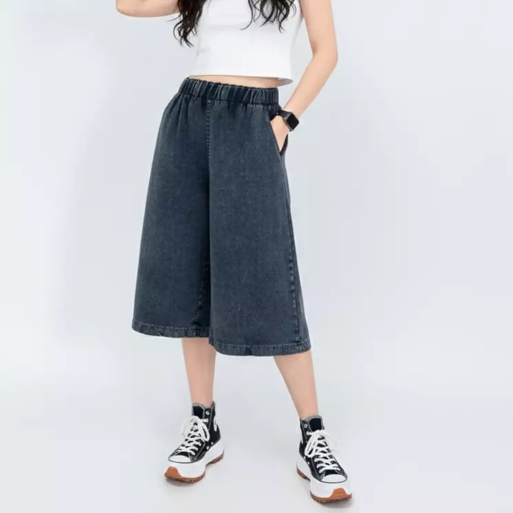 Celana Pendek Jeans Casual Wanita - Short Midi Wide Leg Pants Carrisa