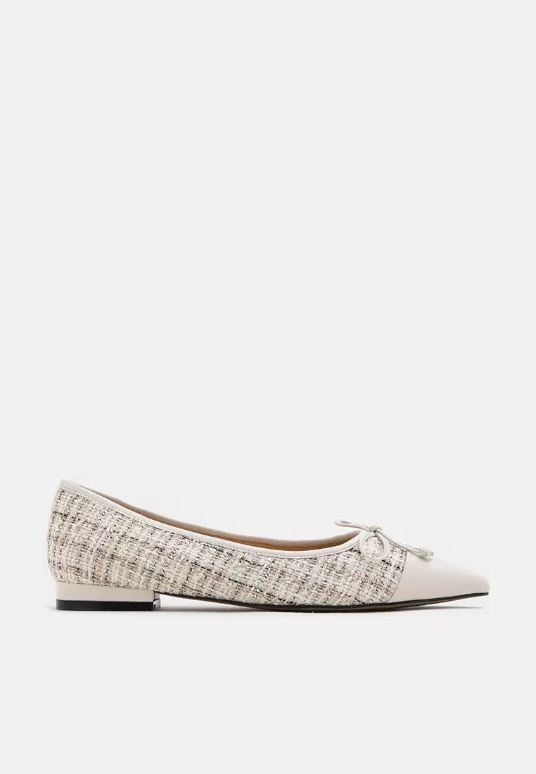 Discount on Pazzion  shoes - SKU: Gladys Tweed Point-Toe Bow Flats Beige