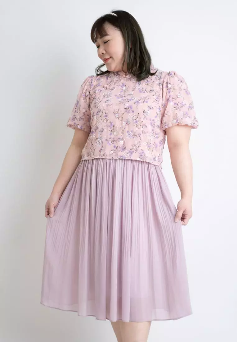 FLORAL EMBROIDERED ORIENTAL BLOUSE
