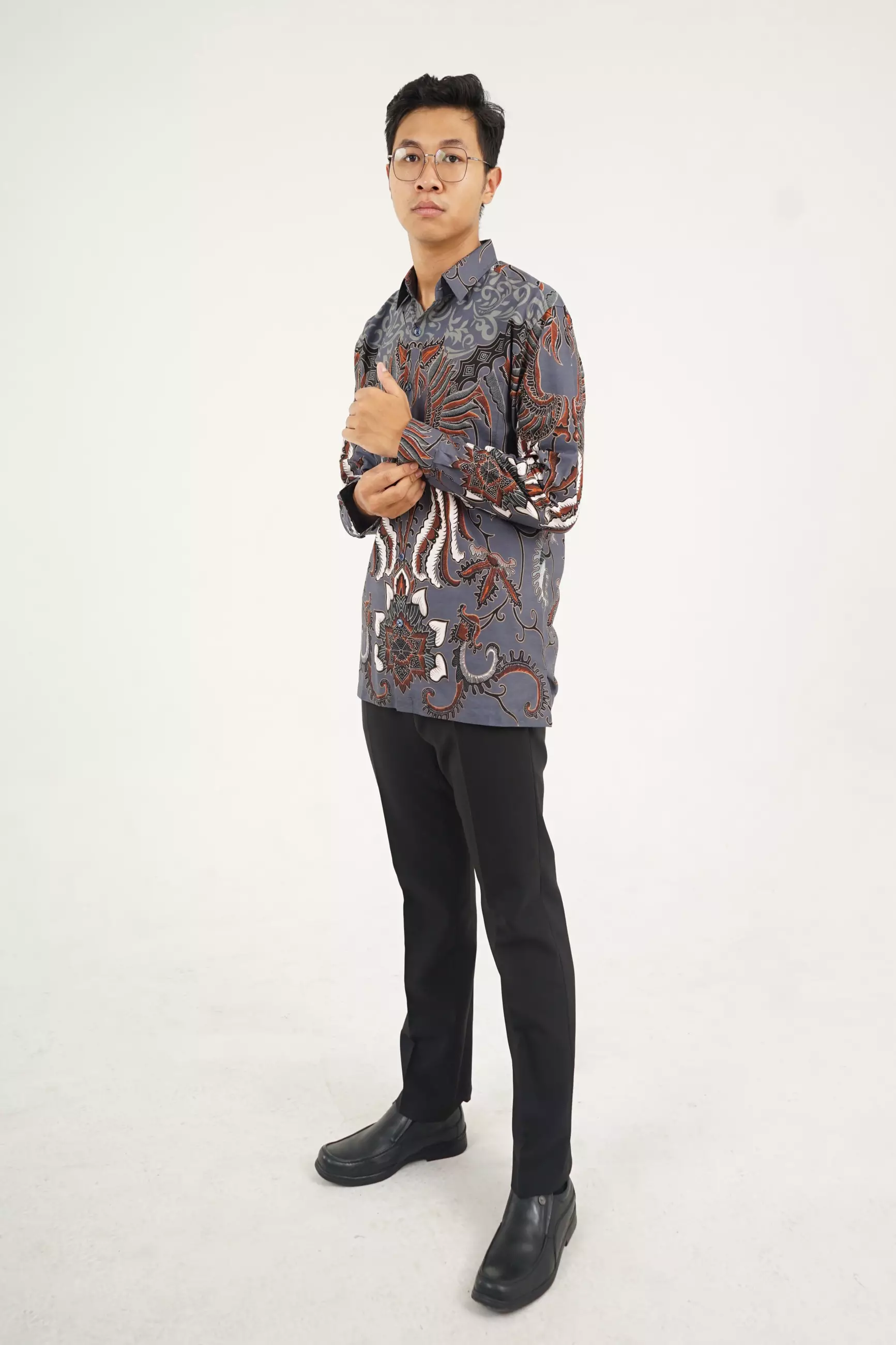 Andre Michel Kemeja Batik Lengan Panjang Hijau Tua Motif 16643