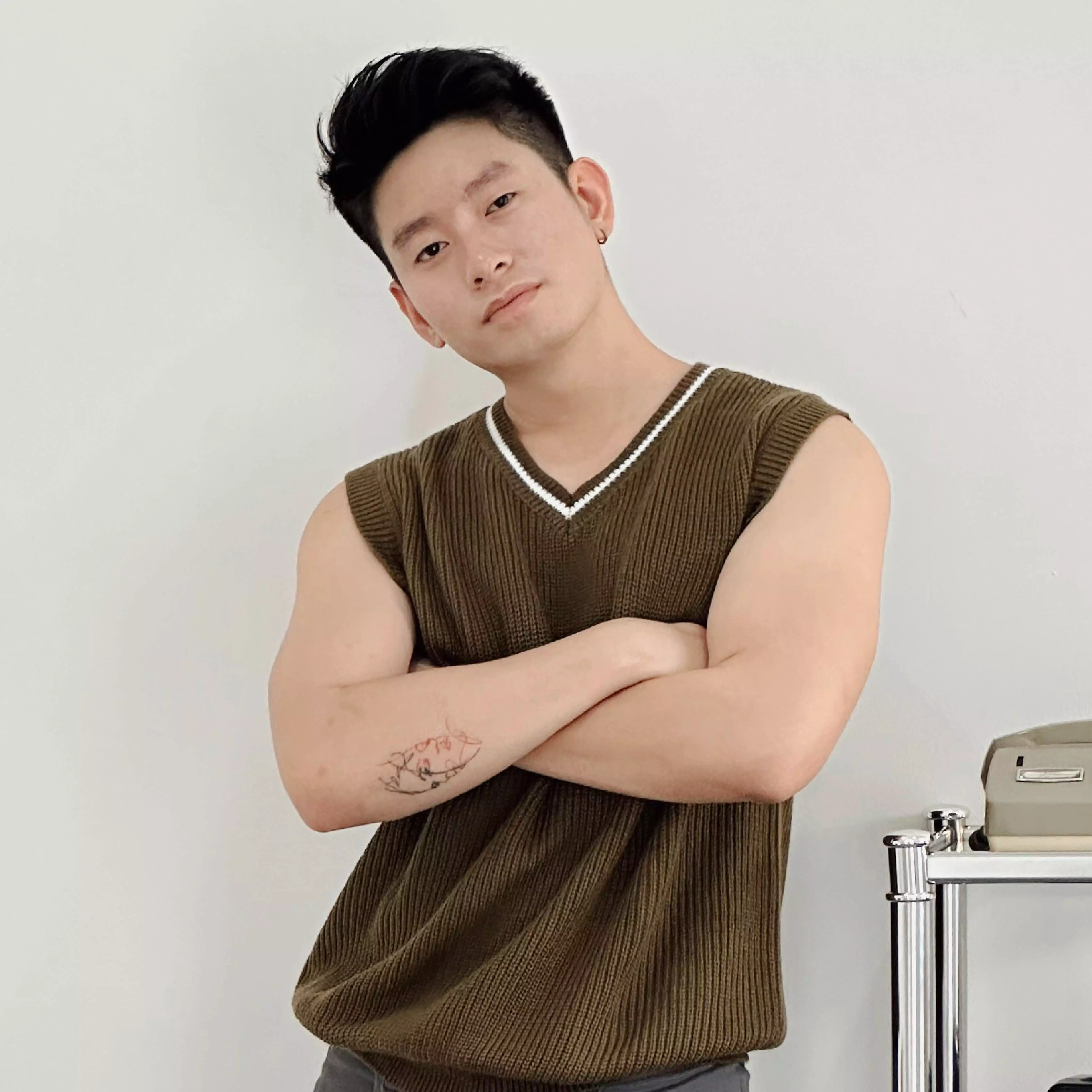 Kale Victor Brown/ Vest atau Rompi Pria premium berbahan dasar acrylic wool Casual