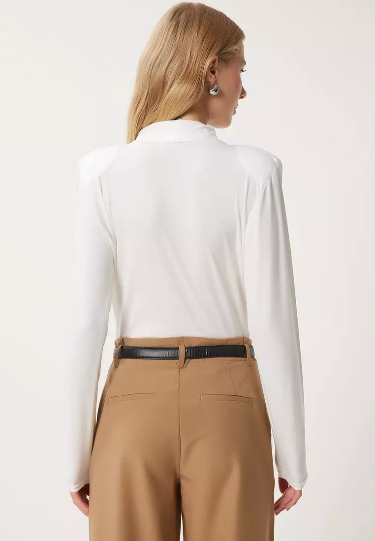 Wrap Collar Padded Snap Sandy Blouse