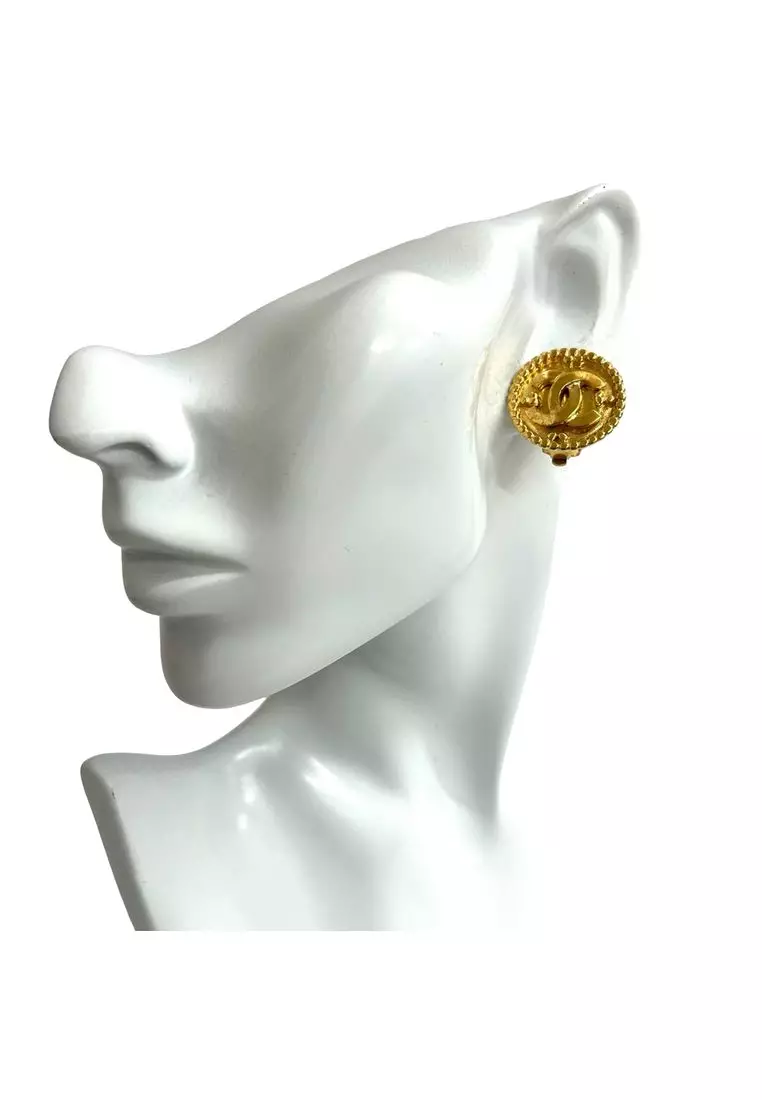 Pre-Loved Chanel Cc Gold Plated Button Clip On Earrings