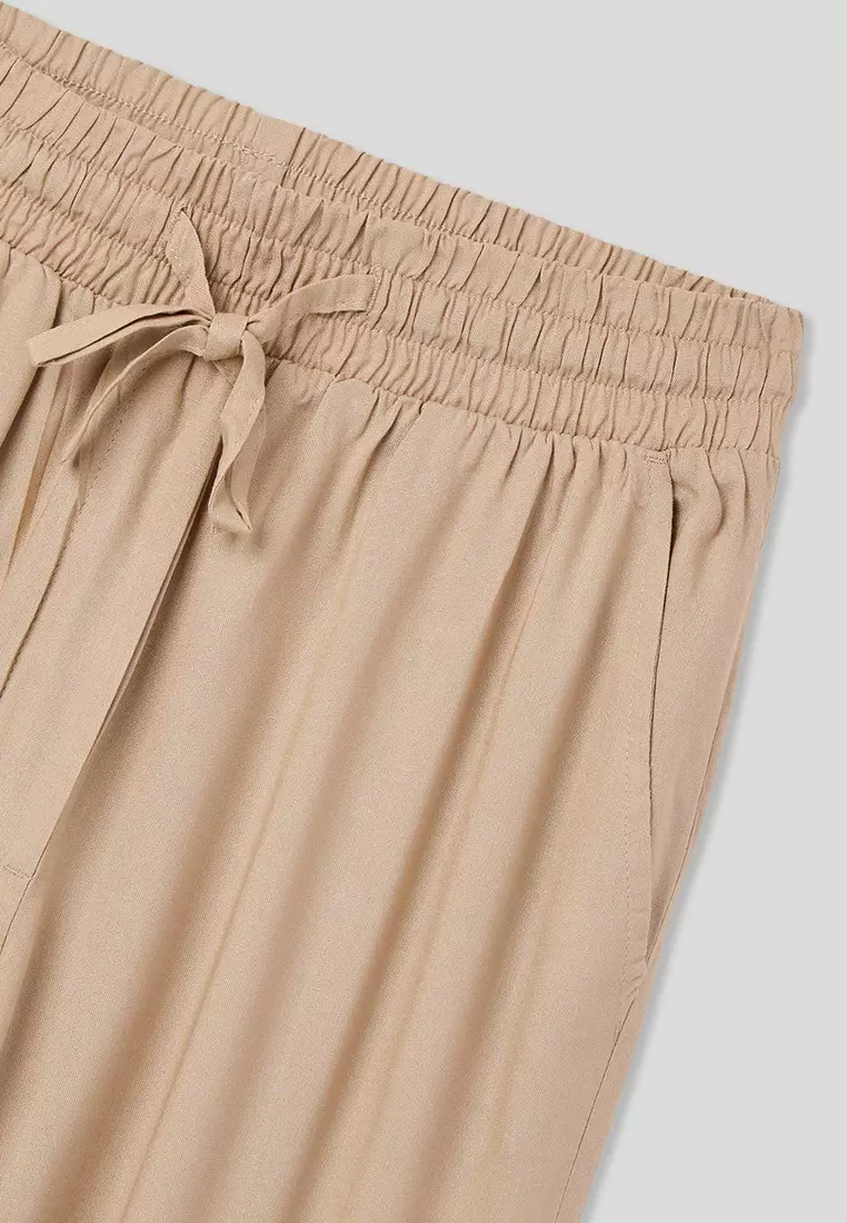 Woman Long Pants