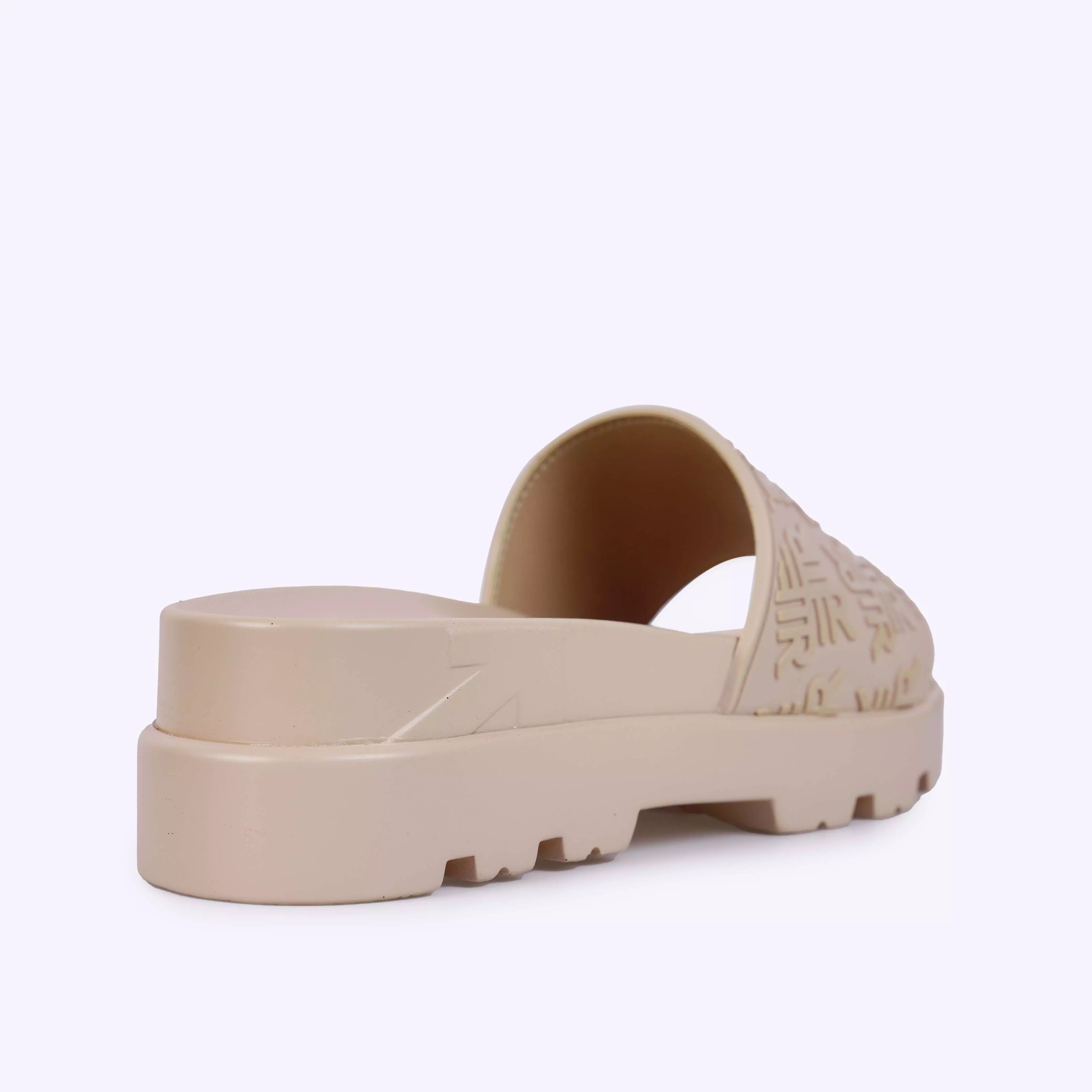 TRACCE FERONIKA ALMOND