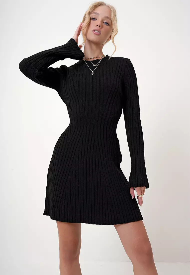 Crew Neck Knit Dress