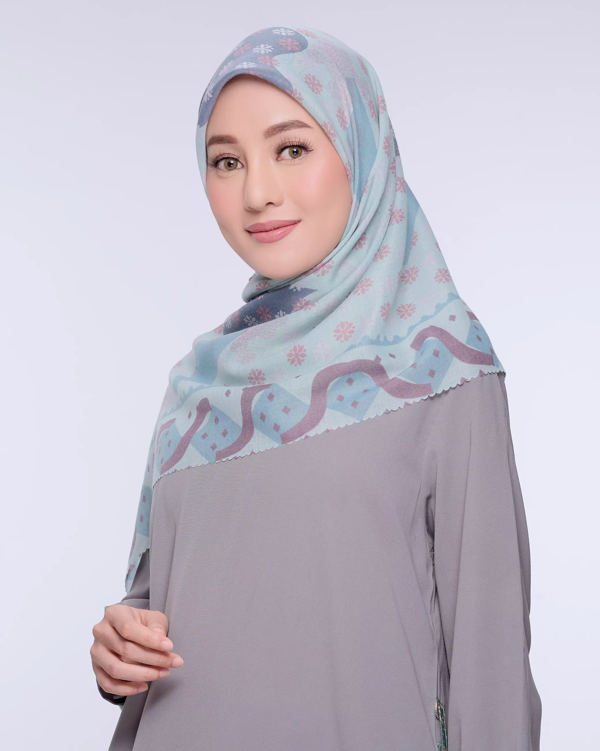 ZM Zaskia Mecca - Nias Myth Scarf Kerudung Segi Empat