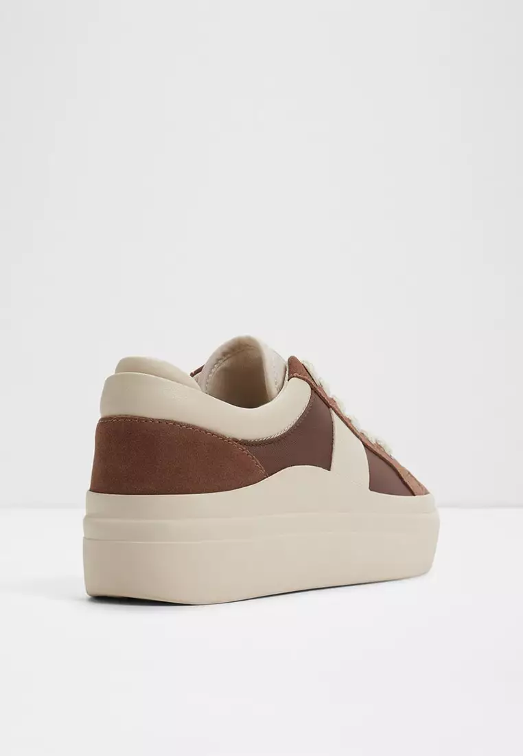 Brynlee Low-Top Sneakers