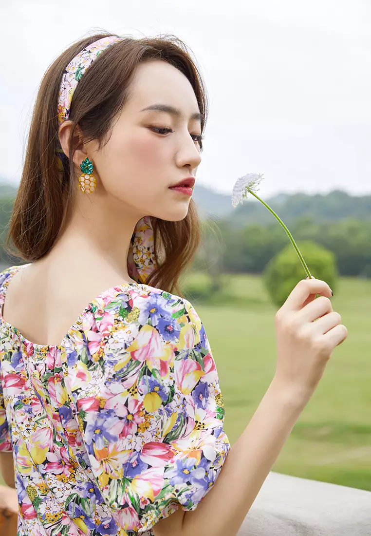 Puff Sleeve Square Neck Floral Crop Top