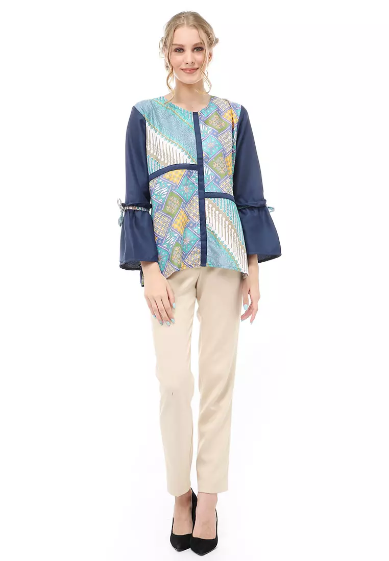Lynelle Blouse Batik Wanita Safeya Lengan Panjang Material Cotton ORIGINAL - Blue