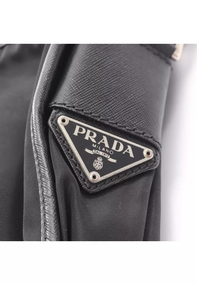 Pre-Loved Prada Messenger bag Shoulder bag Nylon Saffiano leather black