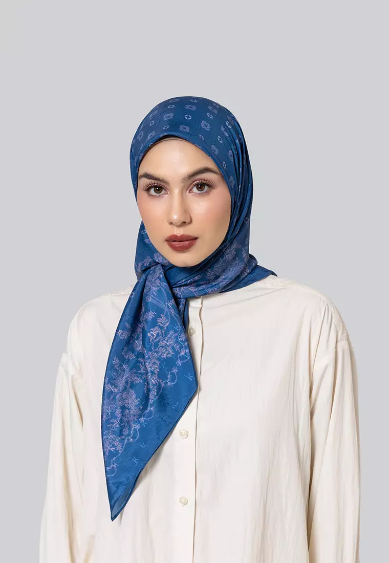 Kami Nola Signature Scarf Navy