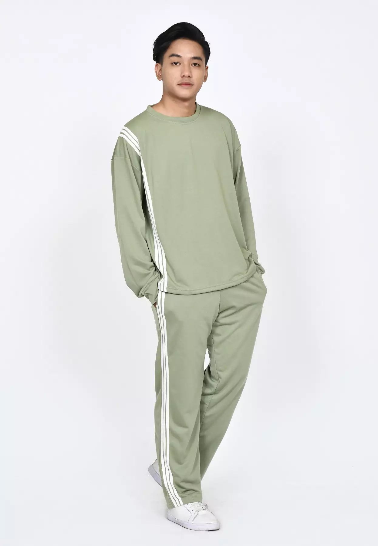 Setelan Sporty Men Tristan