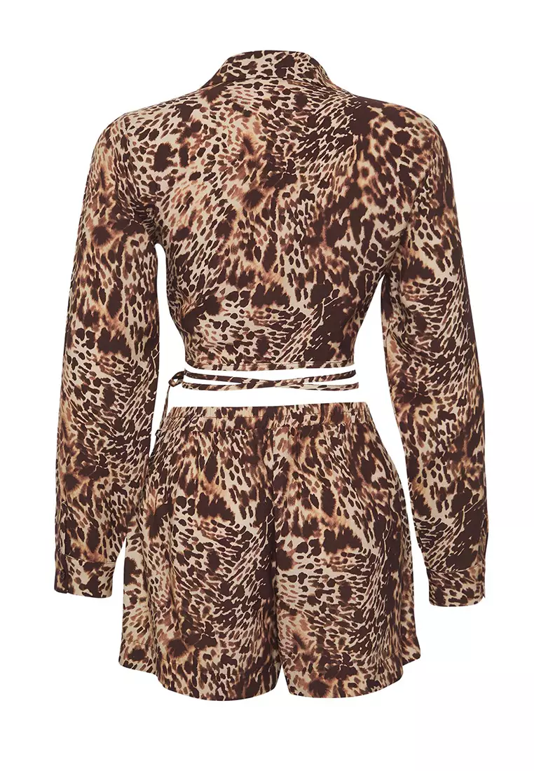 Snake Pattern Woven Shirt Collar Binding Detail Beach Shorts Set Tbess25Au00084