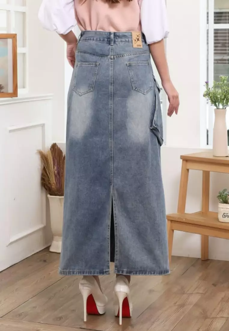 Ver Cargo Jeans Skirt in Light Blue