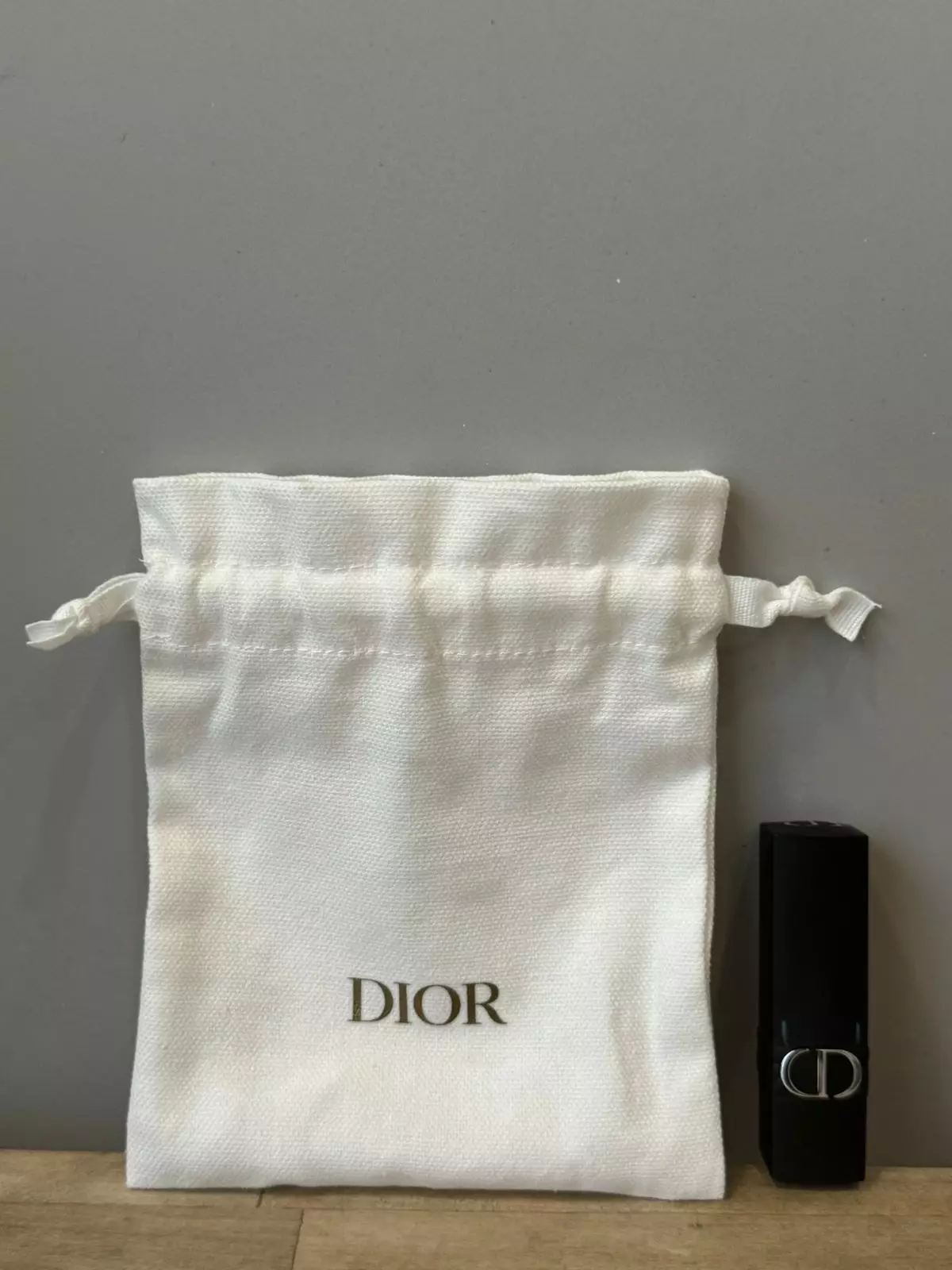 Dior Makeup Pouch Serut Mini - White