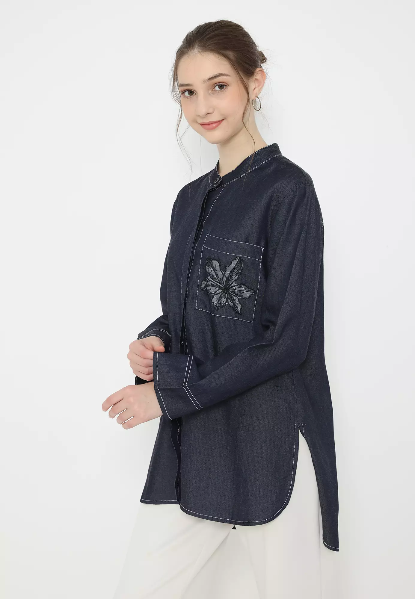 Tunic Tencel Soft Denim With Embroidery In Pocket By Brilliant Girl Warna NAVY