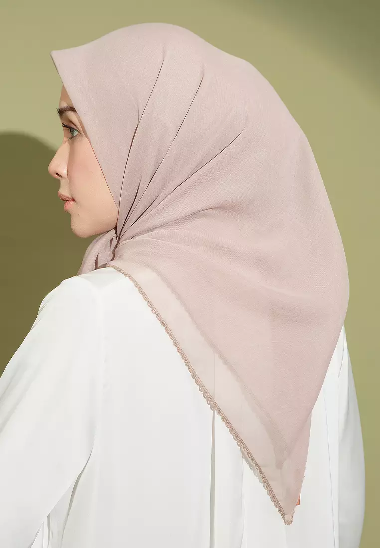 Paris Embroidery Signature Square (Lozy X Hamidah) Milo