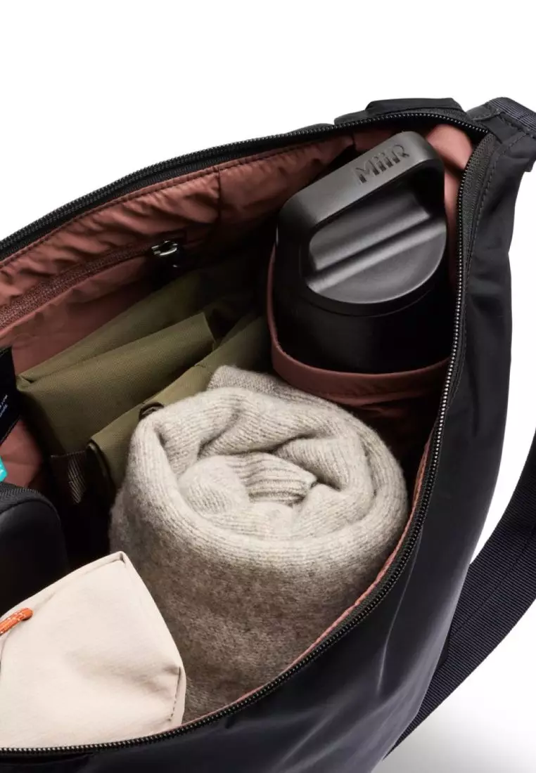 Bellroy Laneway Crescent Bag 12L - Ink