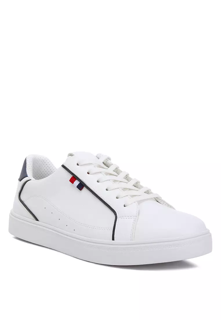 Sepatu Kets Pria Bertali Rendah Warna Putih