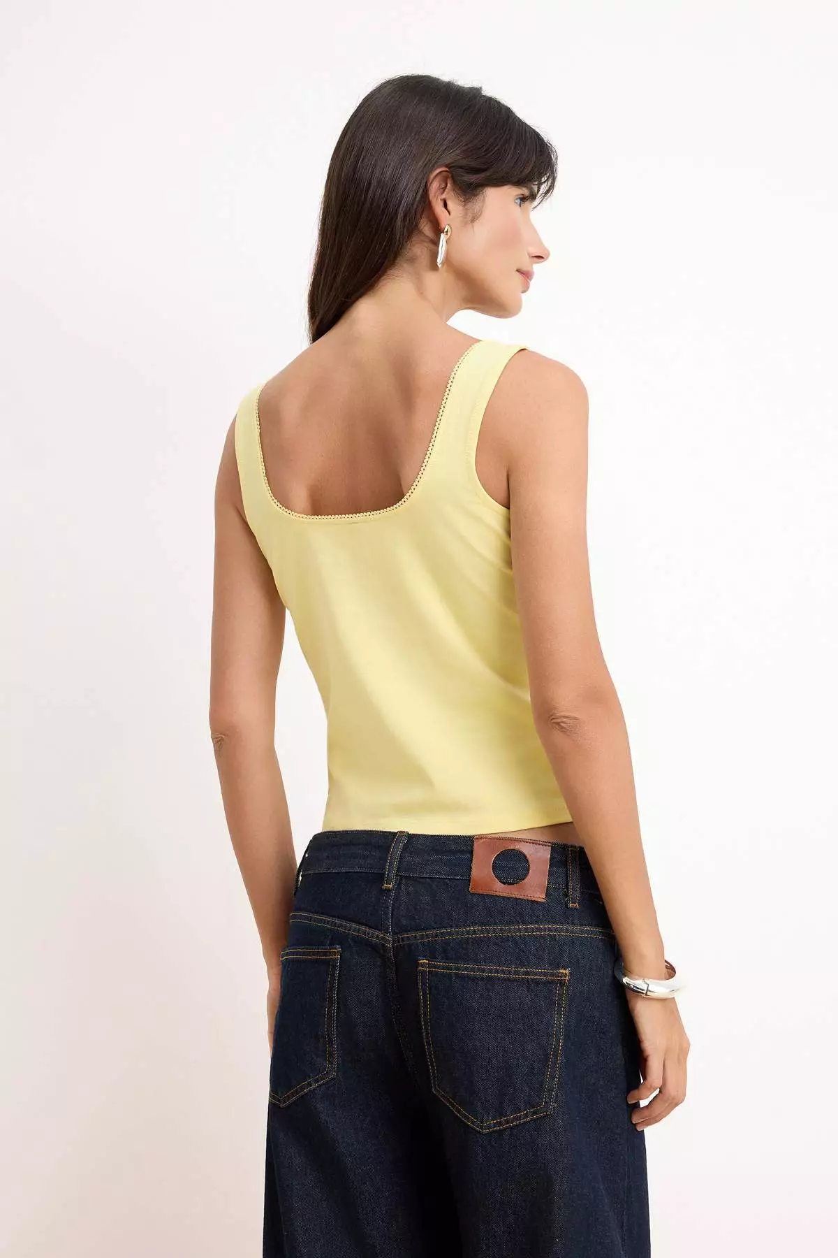 Light Yellow Fitted/Square Neck Sleeveless Cotton Stretch Knitted Undershirt Twoss26Al3