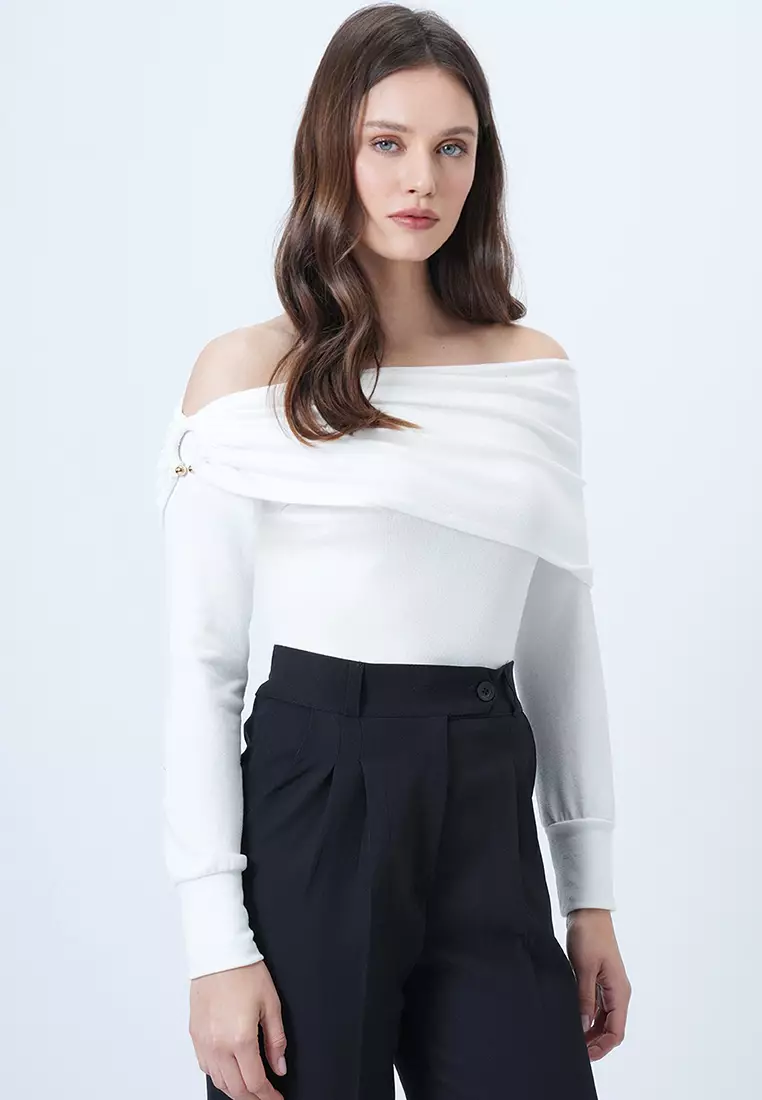 Madonna Collar Shoulder Accessory Detailed Knitted Top