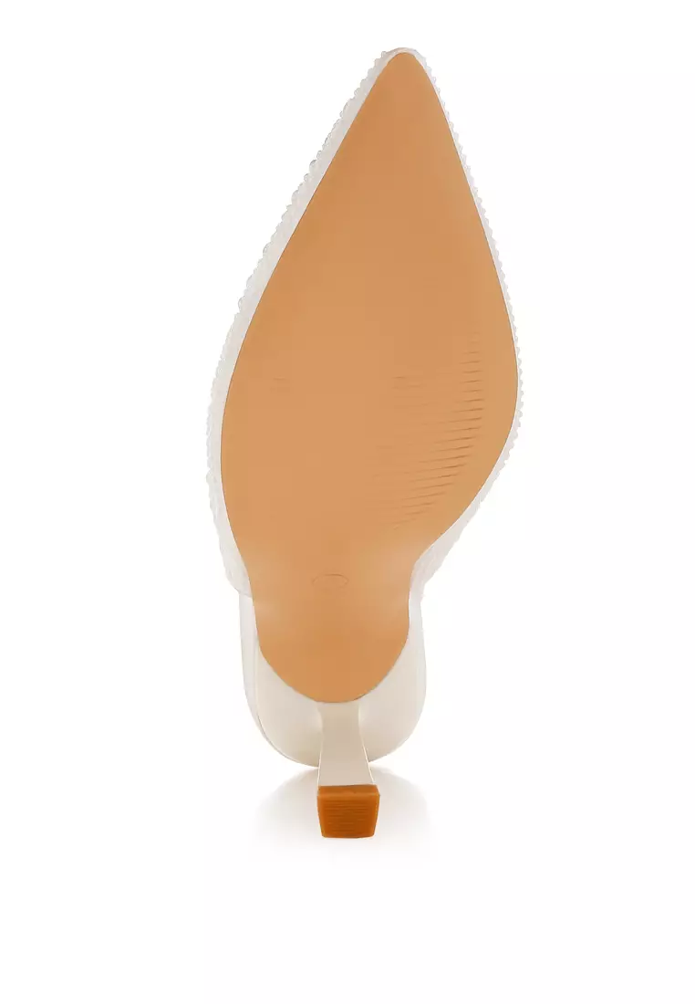 Sandal Slingback Mutiara Satin Mewah dalam Warna Putih