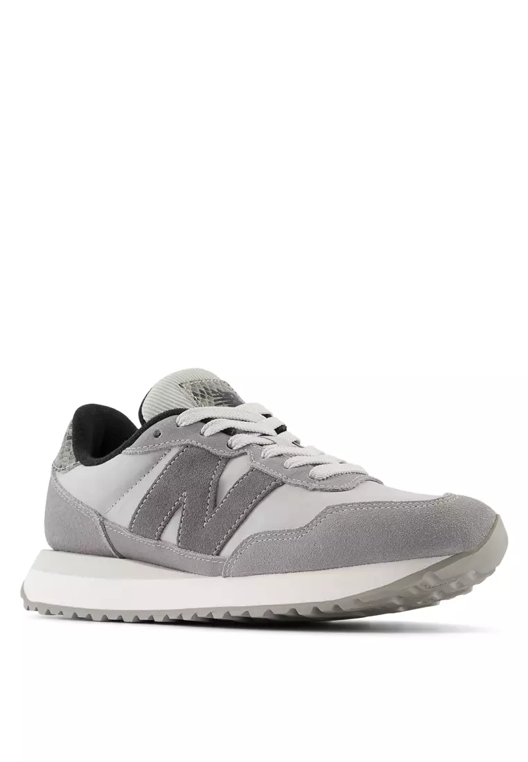 Vintage new balance shoes for sale top