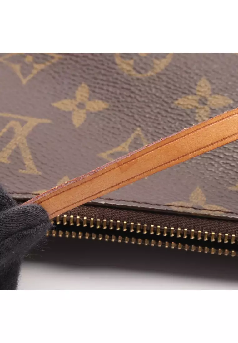 Pre-Loved Louis Vuitton Pochette Accessoires monogram Handbag PVC leather Brown