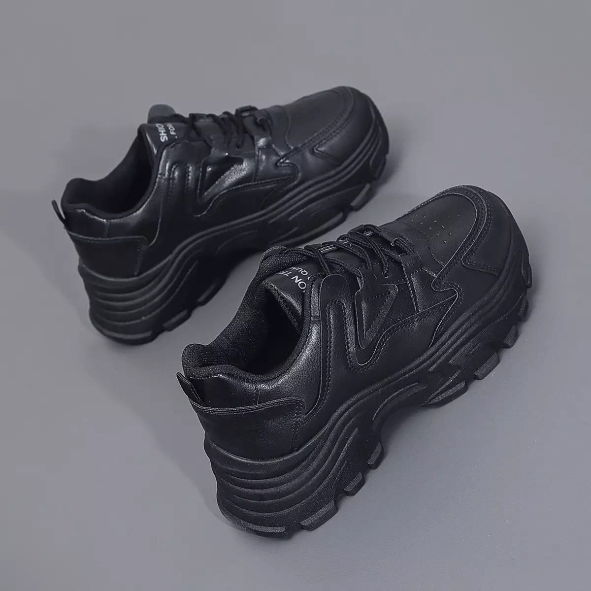 LURAD Sepatu Wanita Hitam Putih Polos Hak Tinggi Sneakers Cewek SM21