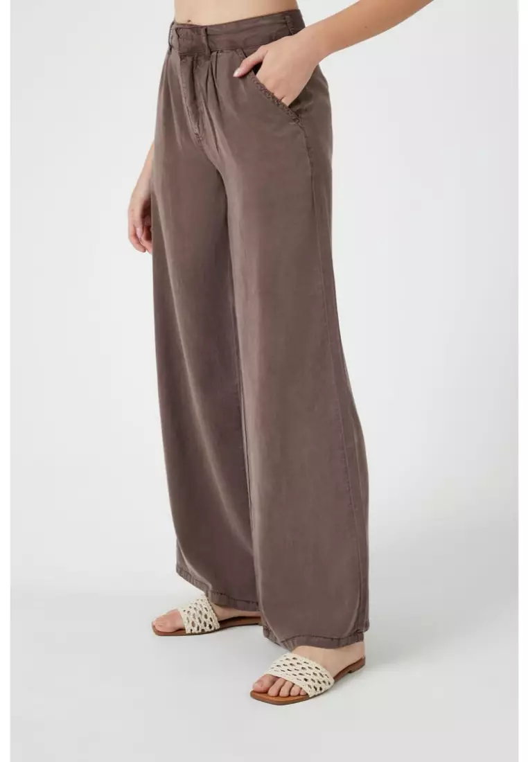 Buy FOREVER 21 Mid Rise Straight Leg Pants 2024 Online ZALORA
