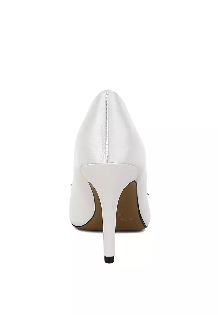 Diamante Brooch Detail Satin Pumps In White