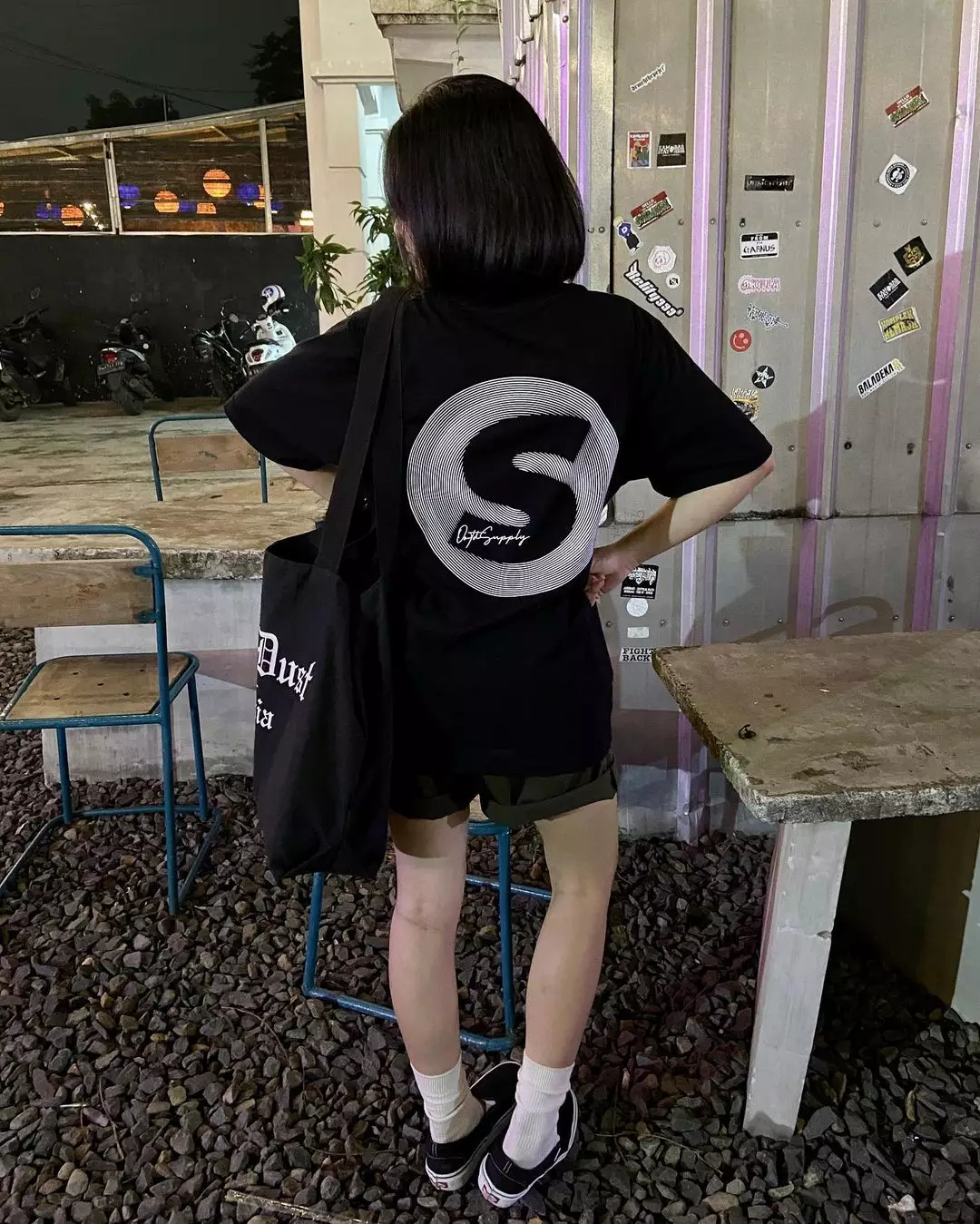 OOTDSUPPLY Reguler Tshirt 24s Spectrum Round Black & White | Kaos Pria & Wanita TS068