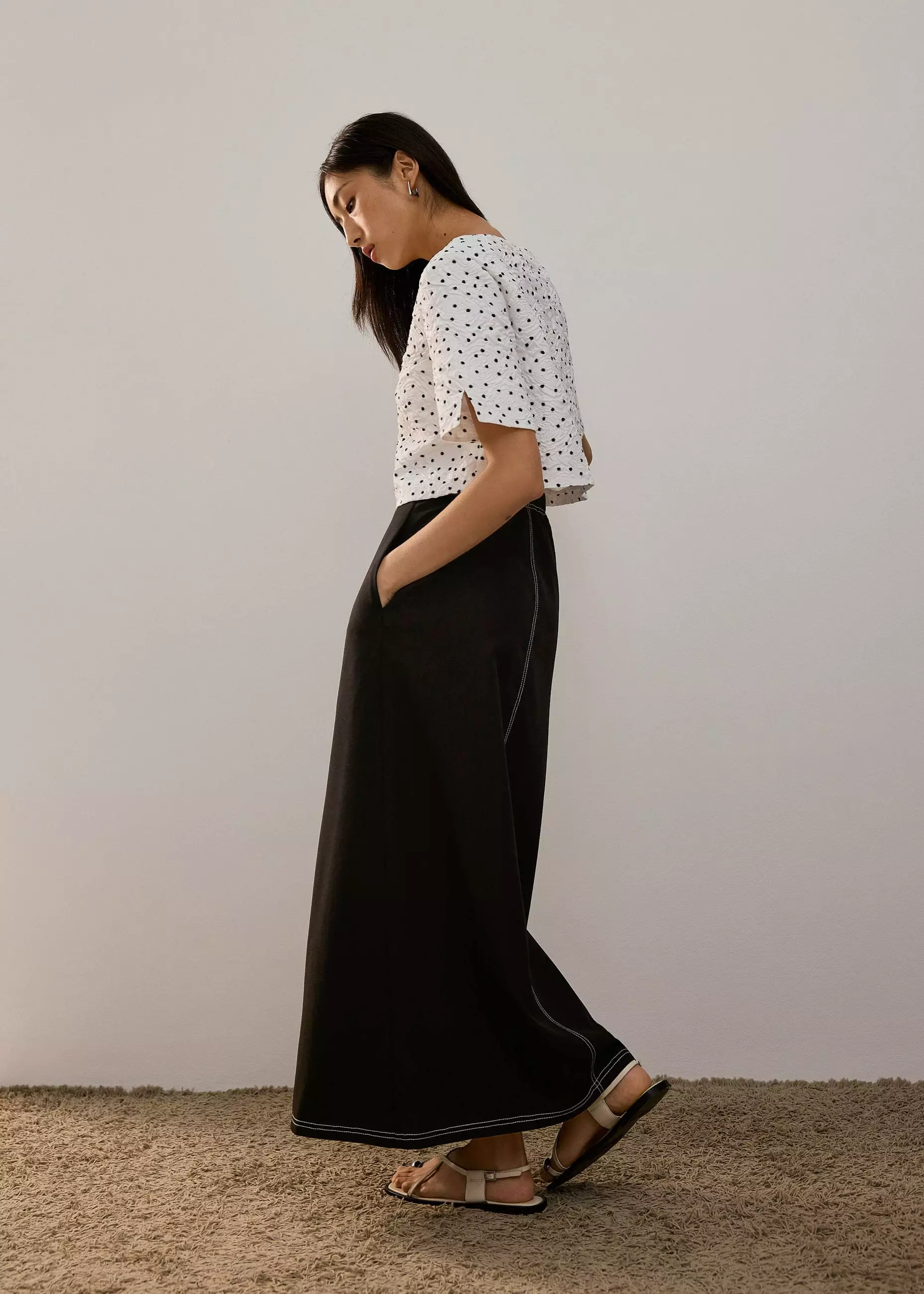 Rok Wanita - Elastic High Waist A-line Maxi Skirt