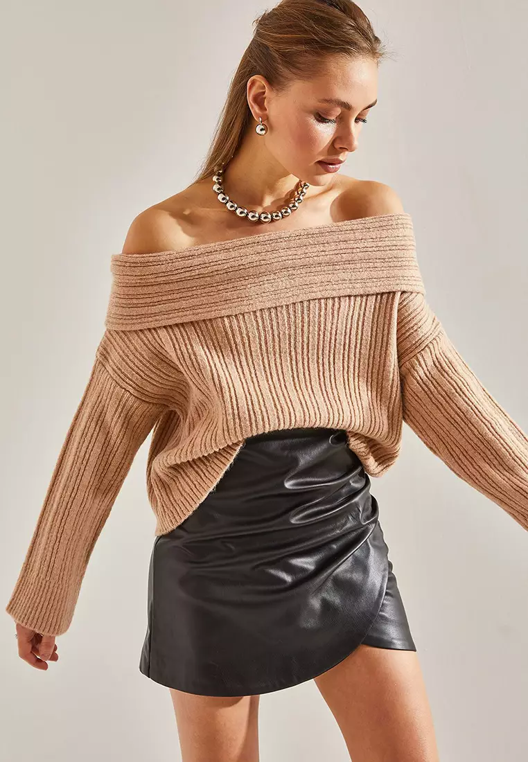 Women's Ruffle Collar Sweater
