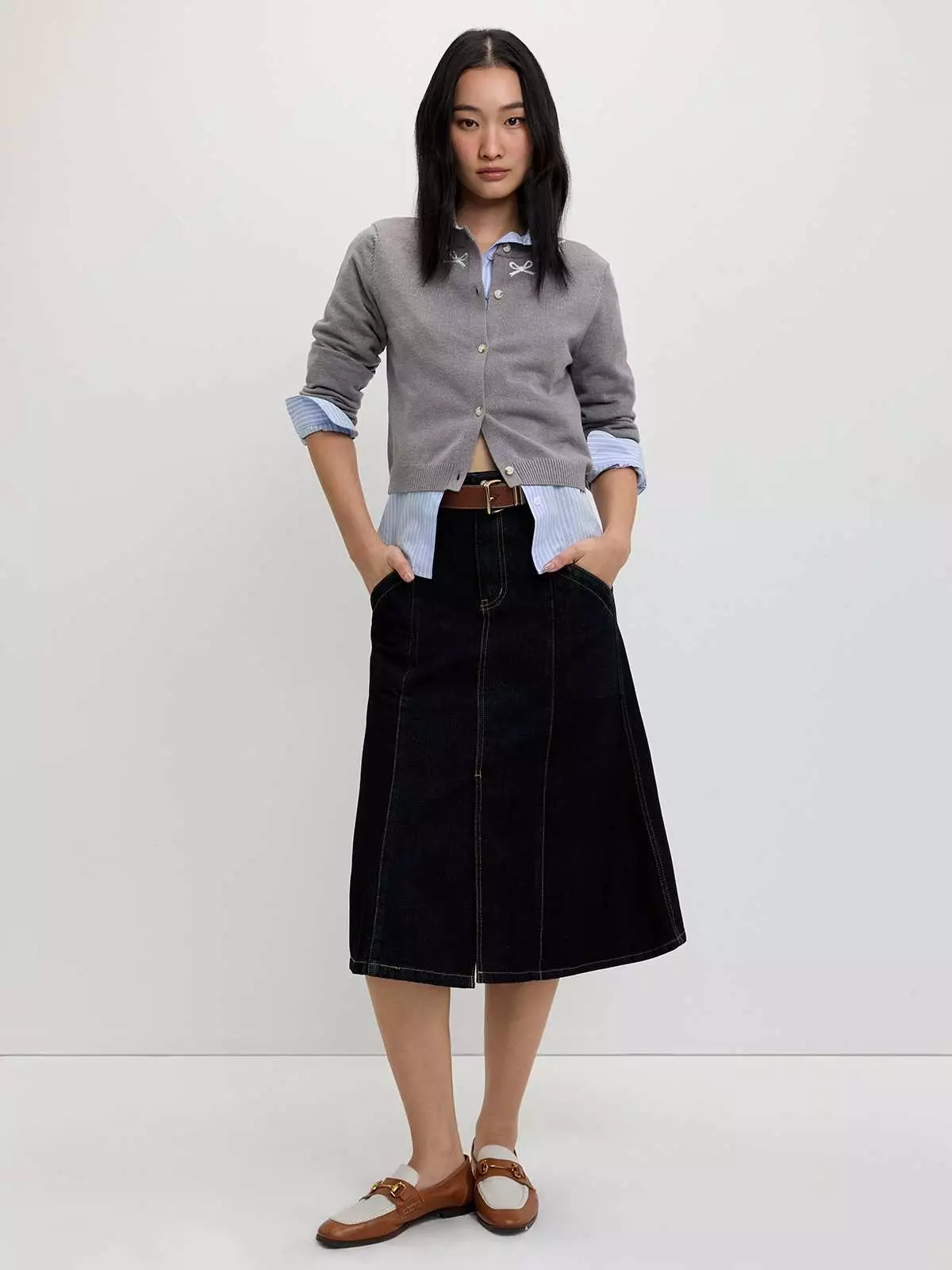 Pomelo - Cardigan Wanita - Embroidered Bow Cardigan - Light Grey