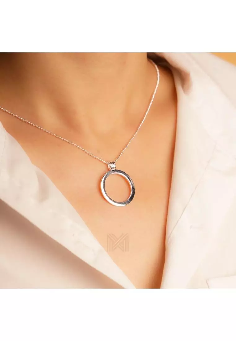 Minimal Classic Loop Silver Pendant with 925 Sterling Silver