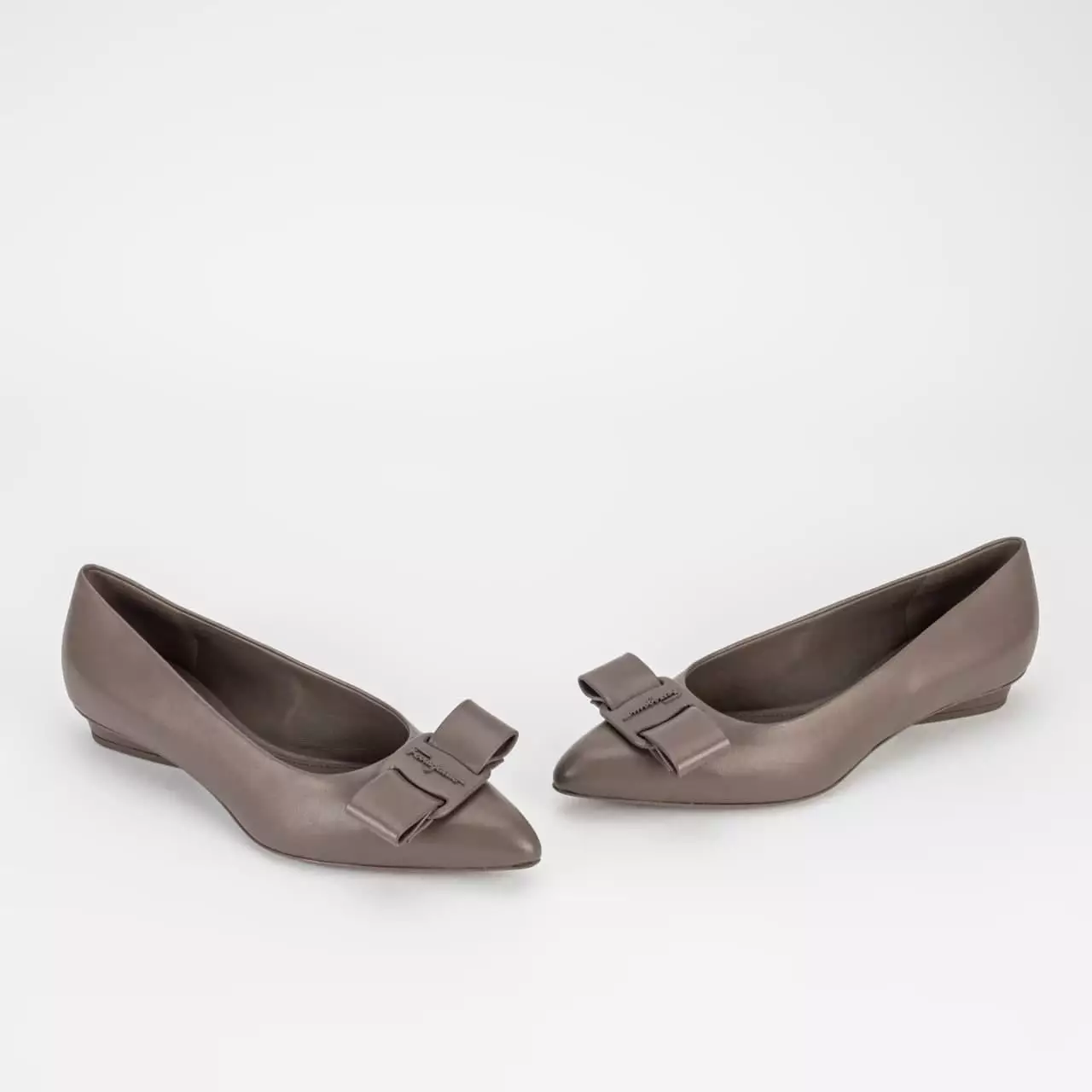 Harga flat shoes top salvatore ferragamo original