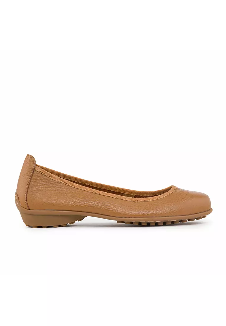 Discount on Bibo  shoes - SKU: Briar Leather Slip-On