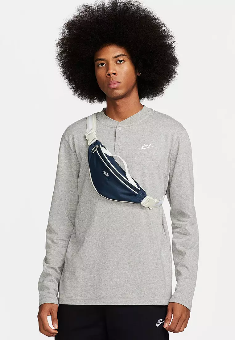 Nike fanny pack vintage 2025
